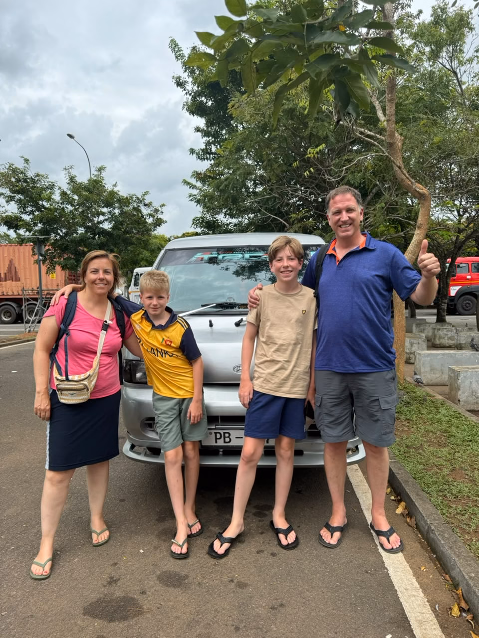 Sri Lanka taxi and tour service